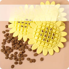 Pet Sunflower Leaky Ball Toys Dogs Chewable And Teething Rubber Toys(Yellow)